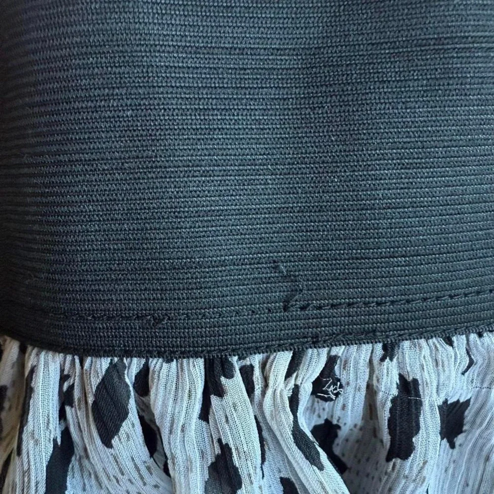 Cute Wet Seal Mini‎ Skirt